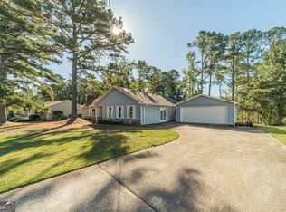 801 Greenwood Trl SE, Conyers, GA 30094