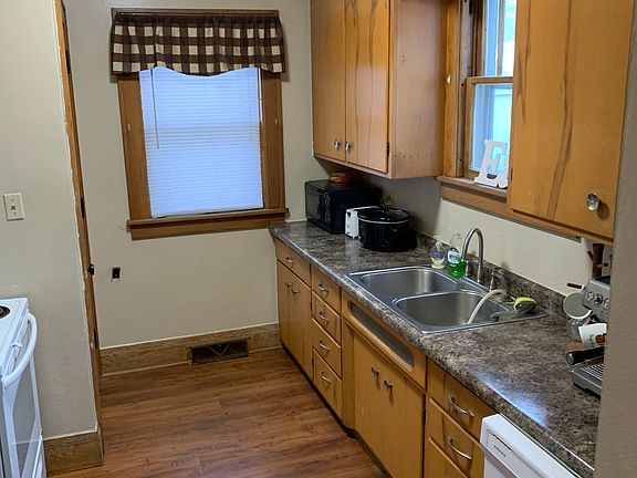 5th image of 111 E 11th St #1