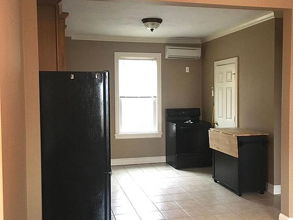 5th image of 15 Bradford St APT 5