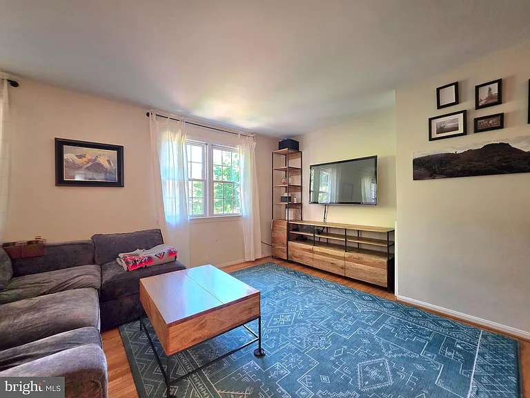 2805 Balliett Ct — Photo 6