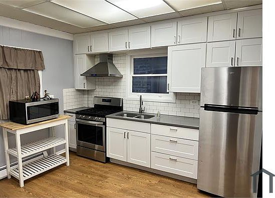 5th image of 2439 W Huron St #1