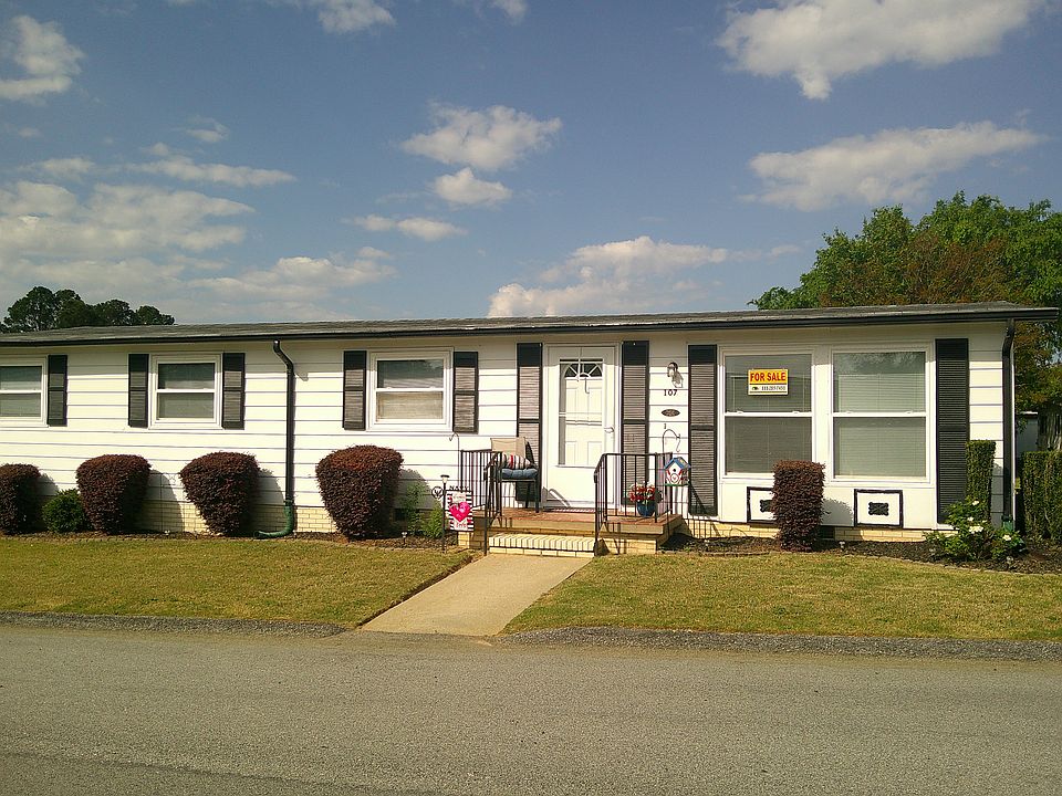 1st image of 107 Independence Dr #103