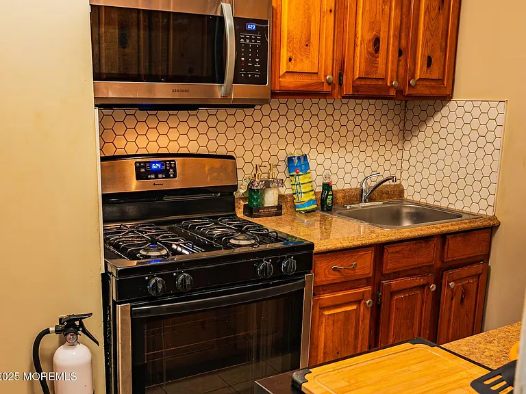 70 N Bath Ave #1 — Photo 10