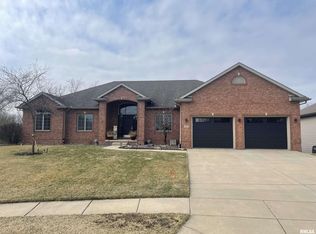 7629 Southport Ln, Springfield, IL 62711