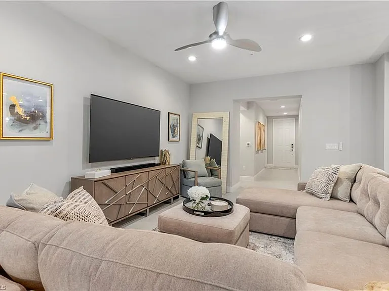 2640 Seychelles Cir #2802 — Photo 9