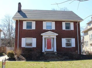 2682 W Saint James Pkwy, Cleveland Heights, OH