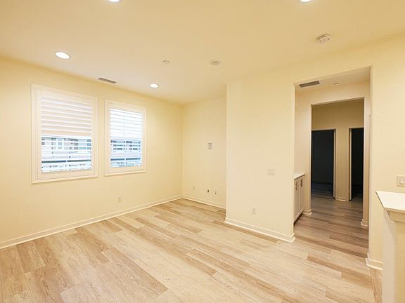 5th image of 28635 Solana Ct