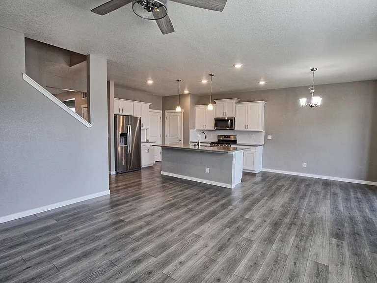 2248 Rosette Ln — Photo 6