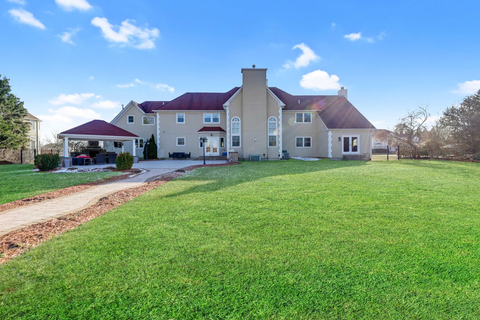  Expansive Backyard