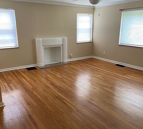 2nd image of 1676 Elmwood Ave