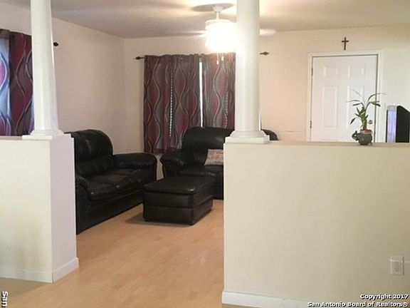 2nd image of 62 Buttercup Ln
