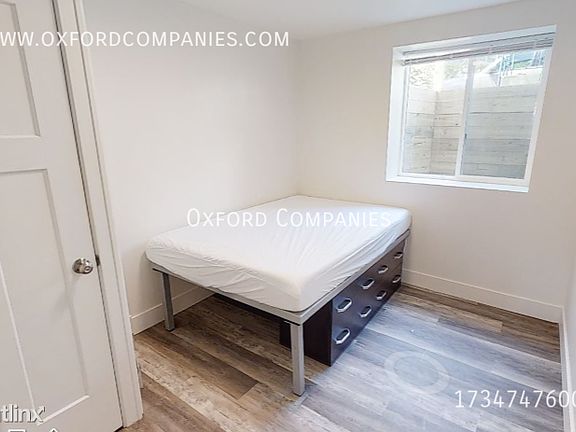 3rd image of 943 Dewey Ave #3