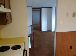 628 Oak St, Old Forge, PA 18518