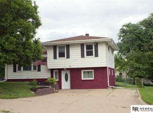 1519 N 90th St, Omaha, NE 68114