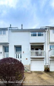 75 Dover Grn, Staten Island, NY, 10312