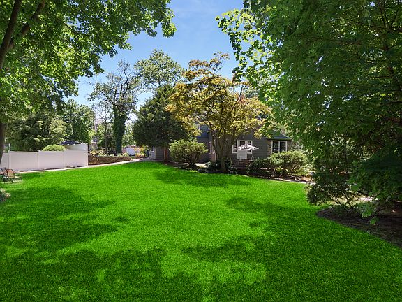 544 Pelham Manor Road