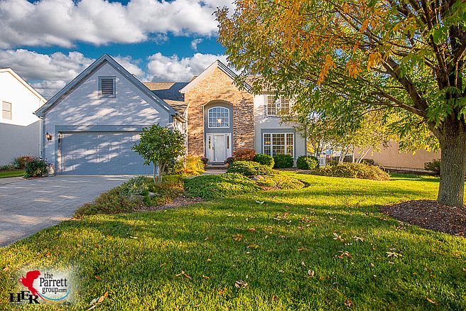1st image of 4598 Clayburn Dr W