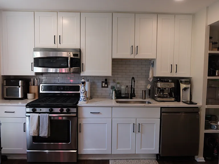 5008 Domain Pl — Photo 3
