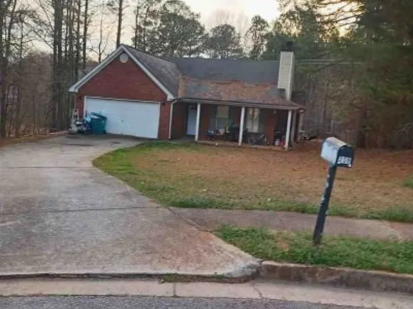 208 Drake Elm Ct, Hampton, GA 30228