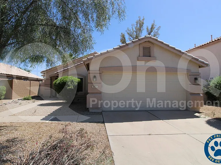 827 W Ivanhoe St — Photo 1