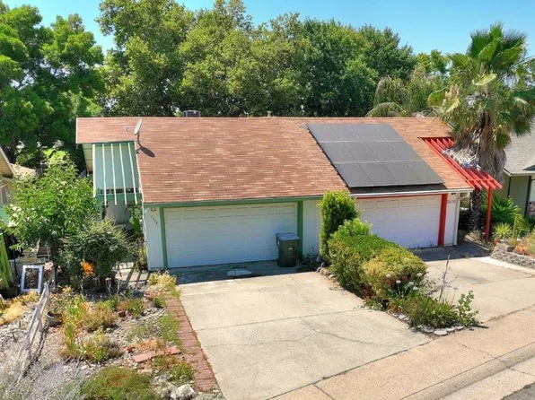 3520 Sun Knoll Dr, Loomis, CA 95650