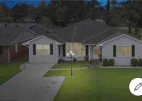 1st image of 137 Mattie St #1