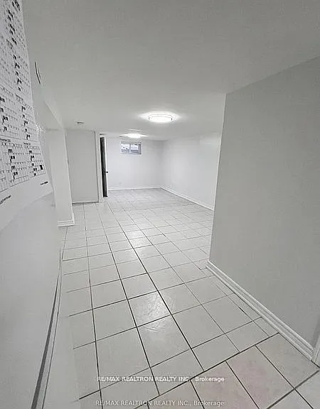 77 Highland Park Blvd — Photo 6