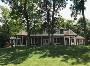 1307 Bradley Ct, Spring Grove, IL 60081