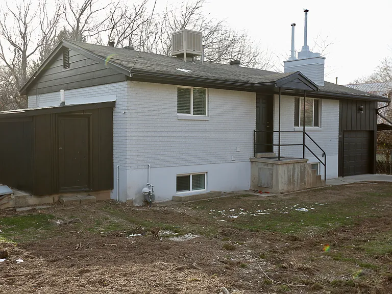 Canyon Rd — Photo 19
