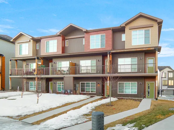510 37th St SW, Edmonton, AB T6X 3B2