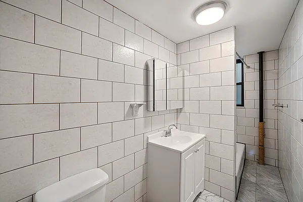 Rented by Douglas Elliman | media 10