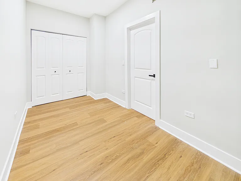 2824 W Cermak Rd #GF — Photo 15