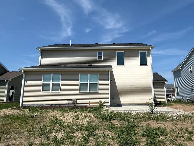 666 E Bluff Cir — Photo 10