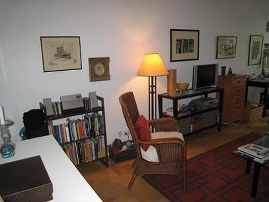 Rented by Keller Williams NYC | media 29