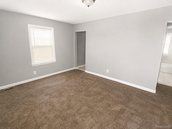 2nd image of 4396 Neff Ave