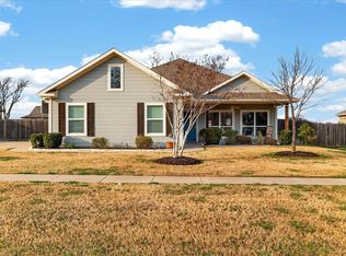 800 E Northside Dr, Pilot Point, TX 76258