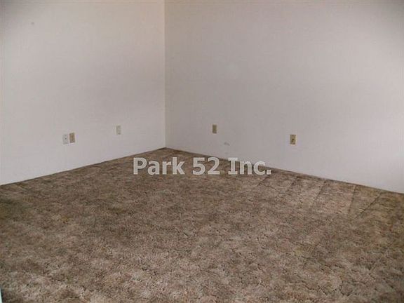 5th image of 12704 A St S APT 2