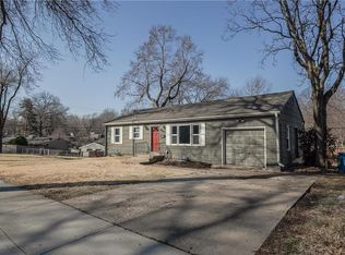 7704 Nall Ave, Prairie Village, KS 66208