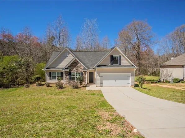 249 Clearwater Dr, Monroe, GA 30655