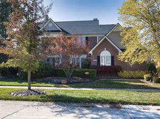 47918 Pavillon Rd, Canton, MI 48188