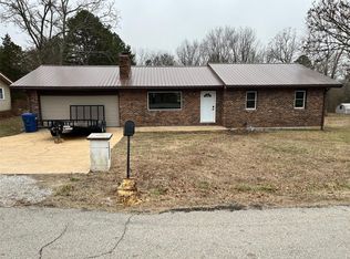 626 Plainview Dr, Houston, MO 65483