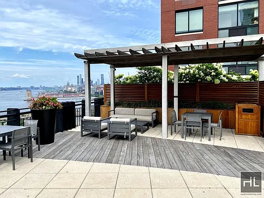 Rented by Highline Residential | media 65