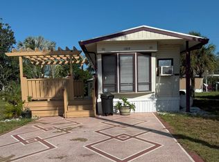 9315 Stingray Dr, Weeki Wachee, FL 34613