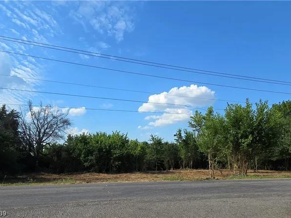 1347 Old Military Rd, Paris, AR 72855