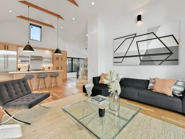 21 Kelley St #21, Cambridge, MA 02138