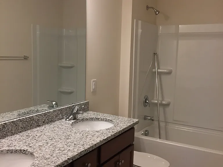 7337 Birchshire Dr — Photo 2