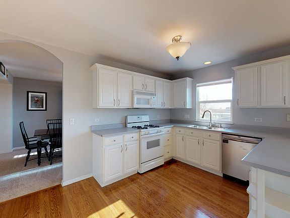 2nd image of 25451 W Blakely Dr