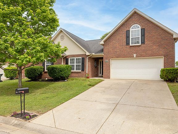 2nd image of 7012 Somerset Farms Cir