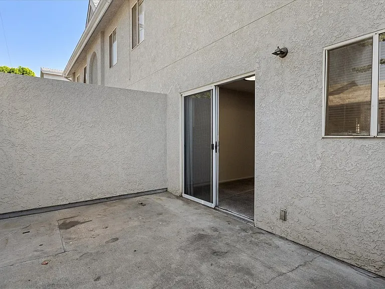 9660 Sepulveda Blvd #10 — Photo 22