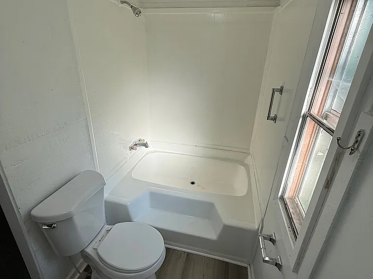 918 Cedar Haskell St — Photo 6